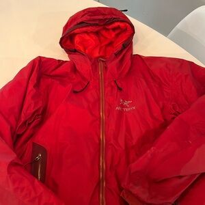 Arc’teryx Midlayer puffer jacket.
